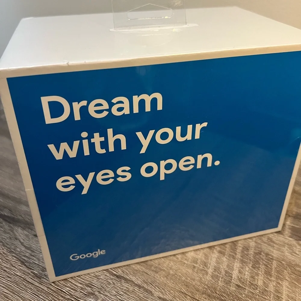 Google Daydream View [NIB] unopened